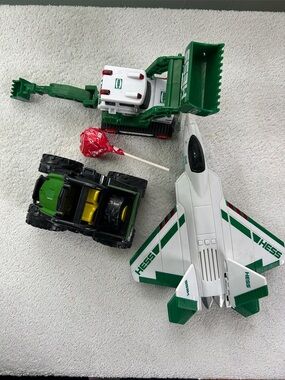 HESS + DEERE Toy Vehicle Bundle - Jet + Shovel Truck + JEEP